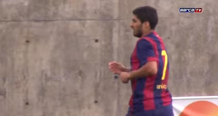 Luis Suarez starts having a beer belly!