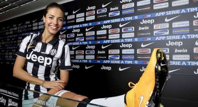 The new Juventus presenter is hot hot hot!