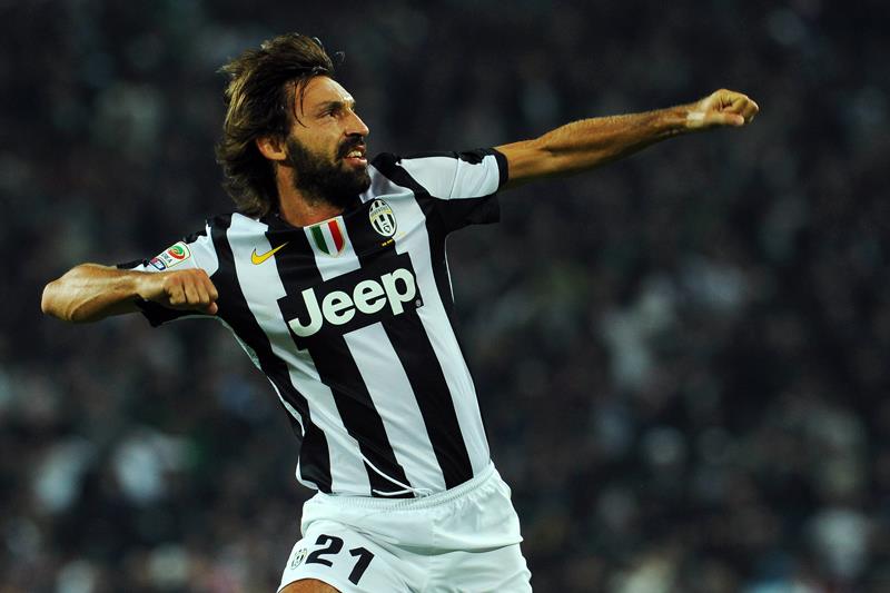 GIFS: Andrea Pirlo with a magic freekick!