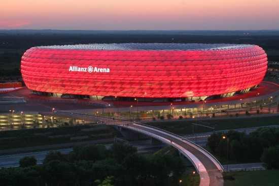 Allianz Arena: Ένα από τα ομορφότερα γήπεδα στον κόσμο!