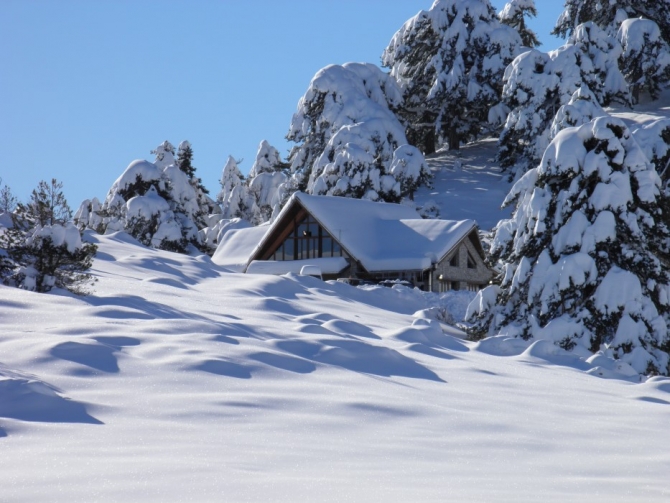 Το χιονοδρομικό κέντρο Ζηρείας σε περιμένει για μοναδικές extreme χειμερινές εξορμήσεις!