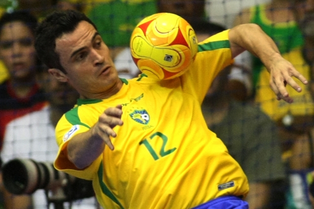 Falcao –  The King of Futsal –  Skills & Goals & Tricks! (Vid)