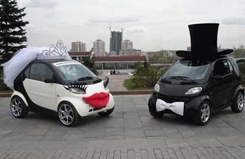 Τα πιο παράξενα αυτοκίνητα… γάμου!