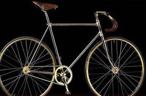 Ποδήλατα από χρυσάφι και κρύσταλλα