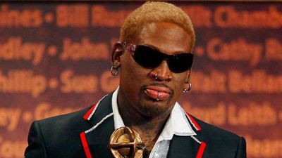 Είναι τρελός ο “Dennis ο τρομερός Rodman” αλλά εμείς με αυτά που κάνει τον πάμε ακόμα περισσότερο!!