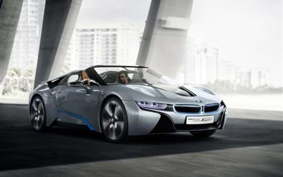 BMW i8 Concept Spyder: Το εντυπωσιακό δημιούργημα της BMW!