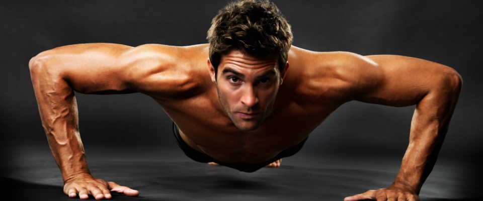 Οι 4 καλύτερες ασκήσεις στήθους για άντρες που αγαπούν το fitness