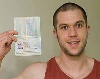 Ένας σίγουρος τρόπος να έχετε το διαβατήριο πάντα μαζί σας!
