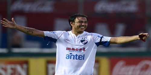 Alvaro Recoba amazing goal (VIDEO)