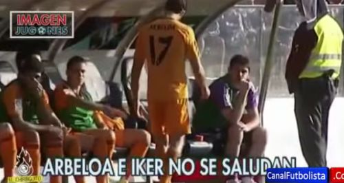 Iker Casillas ignore Alvaro Arbeloa  [vid]