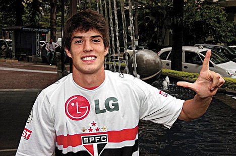 Lucas Piazon: ένα εκκολαπτόμενο αστέρι