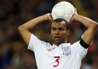 To… «I f*uck your mother hard» στον Ashley Cole!