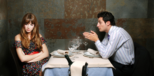 14 Προτάσεις που δεν πρέπει να πεις σε ένα ραντεβού!