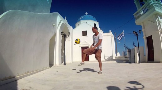 Μια μπάλα ταξιδεύει στην Ελλάδα και όλο τον κόσμο! [video]