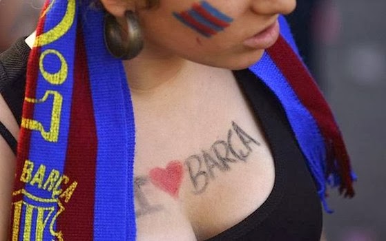 These are THE 10+1 HOTTEST Barcelona fans around (photos)