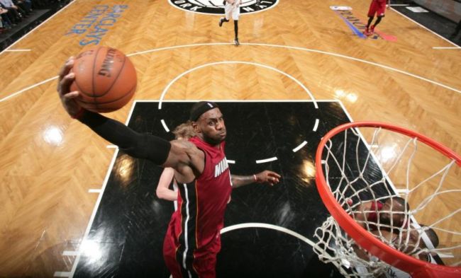 «Βιονικός» ΛεΜπρον στο Game 4 των Heat με 49 πόντους! [pics+video]