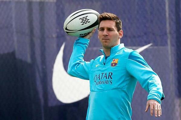 Barcelona training with rugby ball! [pics + video]