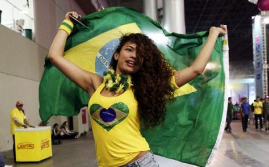 Beautiful Brazilian girls at «Arena Corinthians» [pics]