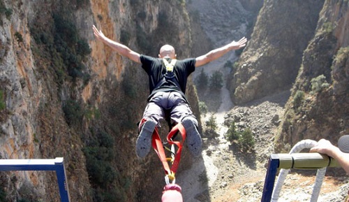 Σοκαριστικό ατύχημα…στο bungee jumping με γυναίκα!!