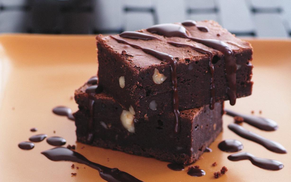 Ένα σοκολατένιο Brownie αλλιώτικο από τα υπόλοιπα!Για τους vegan φίλους των γλυκών!