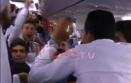 Sevilla players celebrating on the plane after reaching Europa League final! [video]