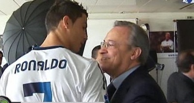 Κανονικη “παγοκολώνα ο Christiano Ronaldo με τον Florentino Perez!!