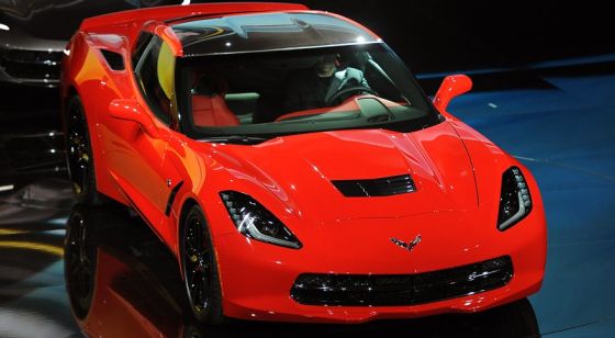 Η νέα Corvette C7 Stingray βγάζει μάτια…