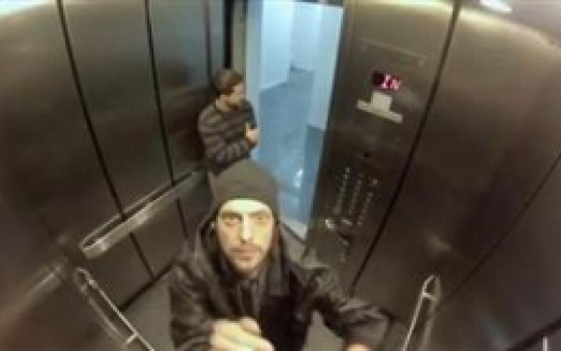 Σοκαριστική φάρσα: Δολοφονία στο ασανσέρ!(video)