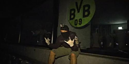 Dortmund fans broke into «Allianz Arena» (?)