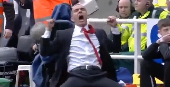 The crazy celebration of Paolo Di Canio! (video)