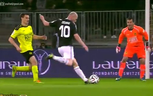 Zinedine Zidane scores v Young Boys in friendly match! [video]