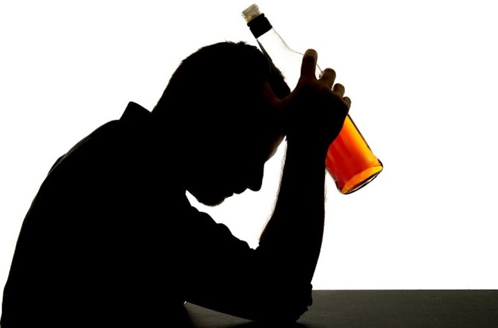 Οι αρνητικές επιδράσεις του αλκοόλ στους άντρες