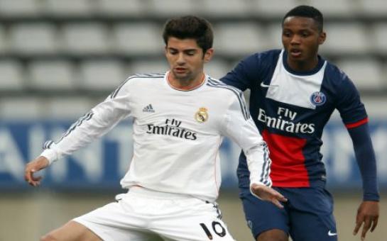 Enzo Zidane follows in father’s footsteps [vid]
