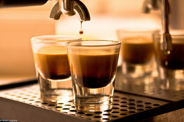 Δες το! Ένας διάσημος barista σου μαθαίνει τα μυστικά του αυθεντικού ιταλικού espresso!