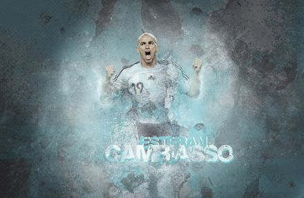Cambiasso’s unbelievable miss!