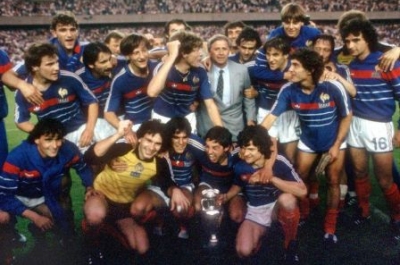 Euro 1984: Ο Πλατινί οδηγεί τη Γαλλία!
