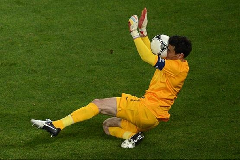 Top 10 Funny Worst Goalkeeper Mistakes!