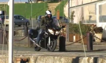 FAIL: How to crash a Yamaha FJR 1300!