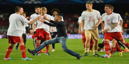 German fan invaded to the “Camp Nou”