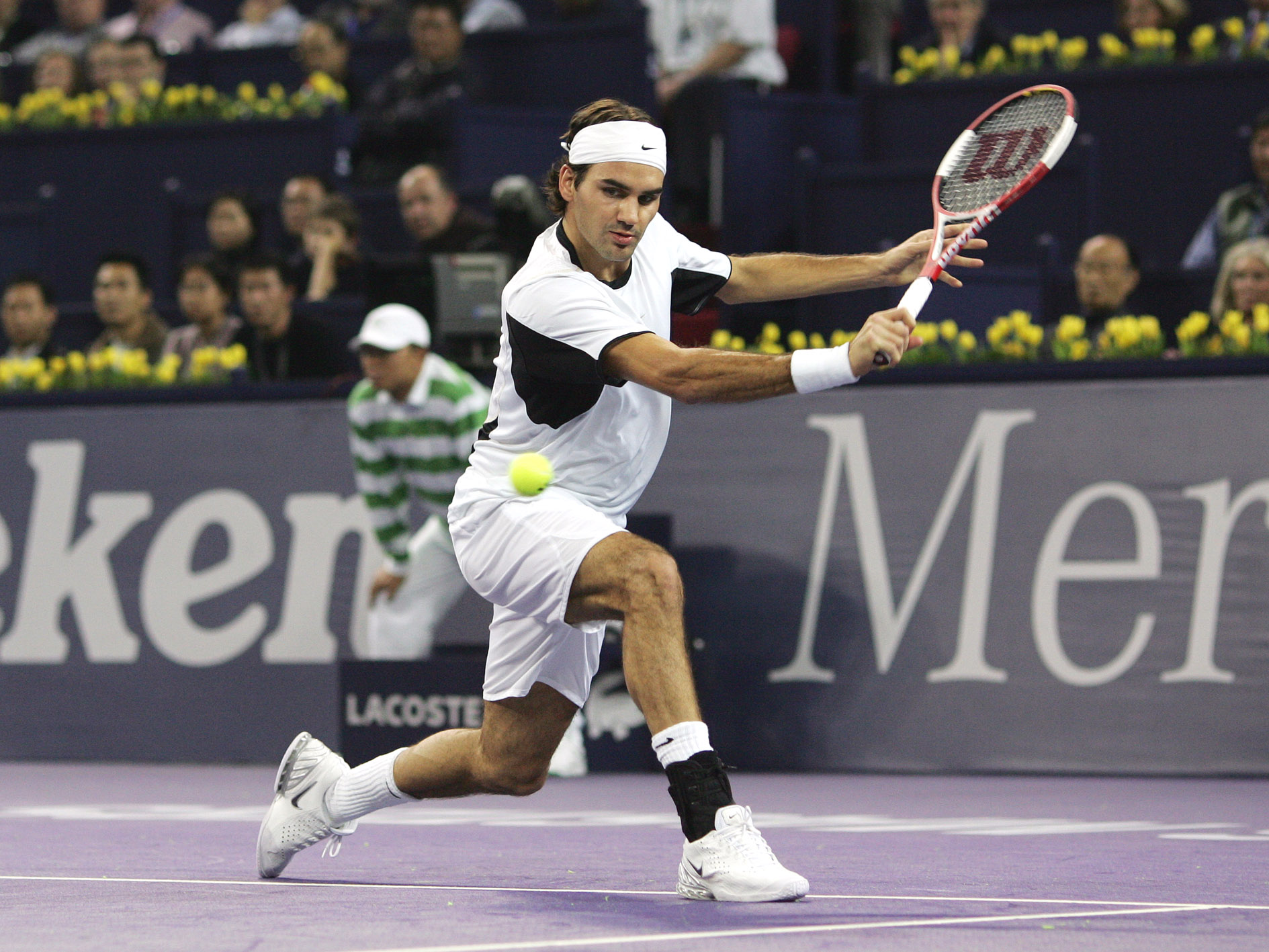 Όταν ο Federer έχει κέφια μας… «τρελαίνει»!