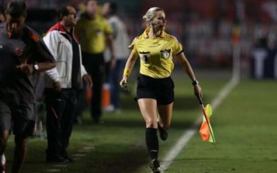 The Brazilian Referee who drive men …crazy! (Pics+Vid)