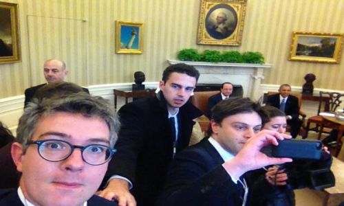 Τα selfies των Γάλλων δημοσιογράφων στον Λευκό Οίκο!