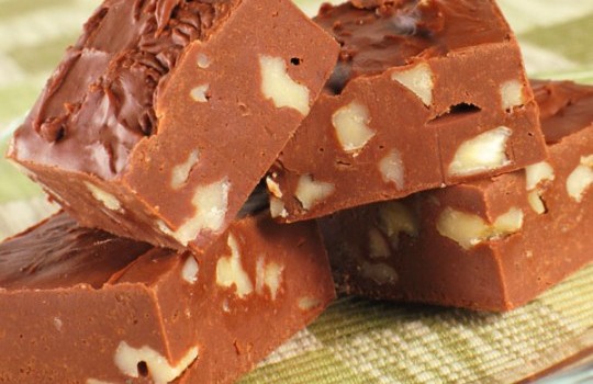 Εύκολες συνταγές: Σοκολατένιο γλυκό ψυγείου!