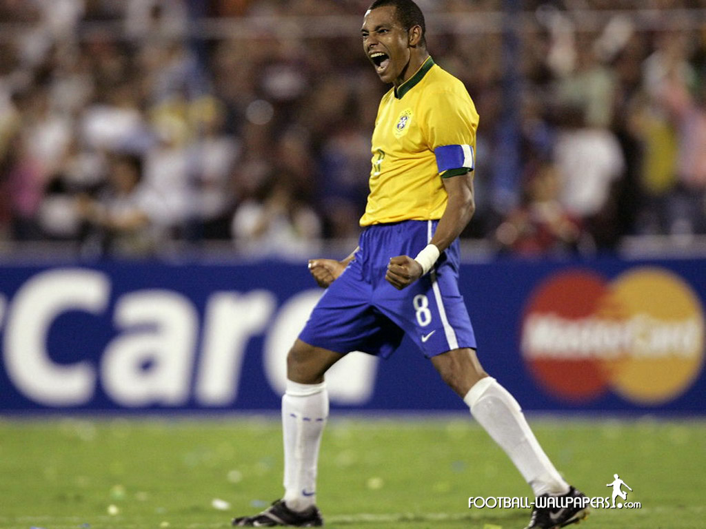 Gilberto Silva The invisible wall