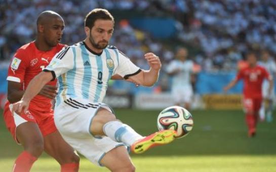 Αmazing Argentinian commentary of Gonzalo Higuain’s goal [vid]