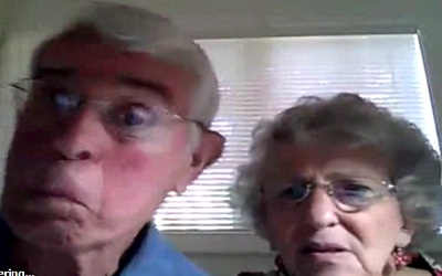 Ορίστε τι μπορούν να κάνουν δυο ηλικιωμένοι σε μια webcam!!!!