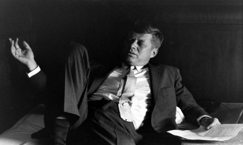 John F. Kennedy: Ένα διαχρονικό ανδρικό σύμβολο [pics]