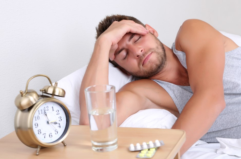 Πονοκέφαλος μετά τον ύπνο: ΟΛΕΣ οι πιθανές αιτίες που εκδηλώνεται και πως να τον αποτρέψετε!