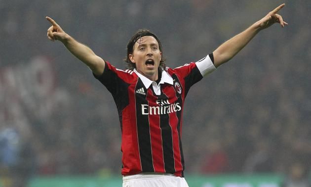 Riccardo Montolivo super volley golazo for Milan! [video]