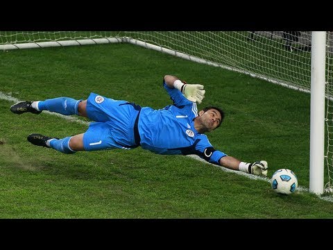 Best Goalkeeper Saves Ever! [VIDEO]